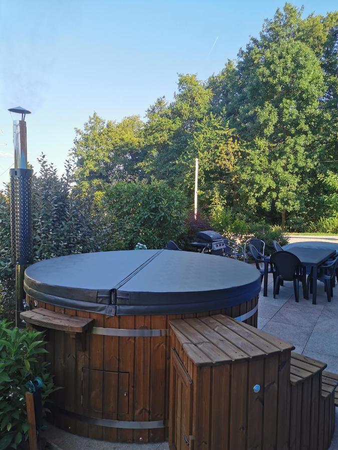 Agreable Appartement Avec Spa Proche De La Foret Brechaumont Exterior photo